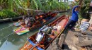 Thai turbo long tail boat racing