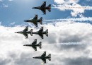 Thunderbirds F-16 Fighting Falcons in action