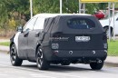 Updated Kia Sorento spotted for the first time