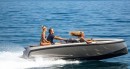 Vanqraft VQ16 is a crossover between a water scooter and a yacht