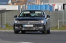 Volkswagen tests the PHEV version of the Passat Variant
