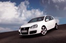 VW Golf V GTI Commercials Were First Creepy Then Funny, Can You Decide on a Winner?