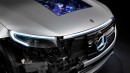 Transparent Mercedes-Benz EQC 400 4MATIC