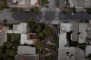 Tesla Model 3 on FSD Beta tries to navigate Lombard Street in San Francisco