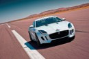 Jaguar F-Type R Coupe Sets South African Land Speed Record