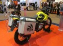WK K400R has bik-bike looks