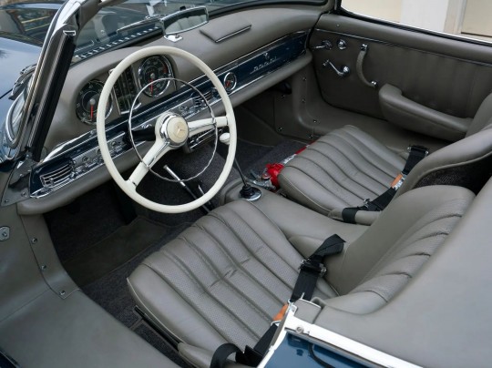 1958 Mercedes\-Benz 300 SL Roadster