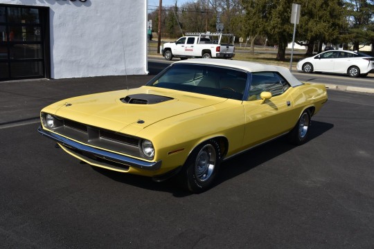 1970 Plymouth Barracuda Convertible 440\-six Four\-Speed Manual