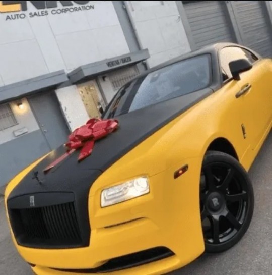 Karol G Receives Limited\-Edition Rolls\-Royce Wraith From Anuel AA