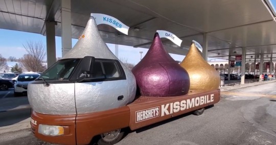 A chance sighting of the Hershey's Kissmobile