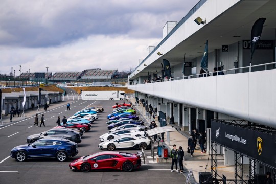 Lamborghini celebrates 60 years in Japan with world\-record parade