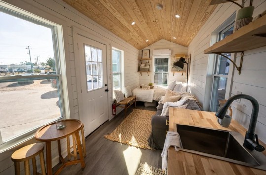 Stylish Open\-Concept Tiny House with Downstairs Sleeping