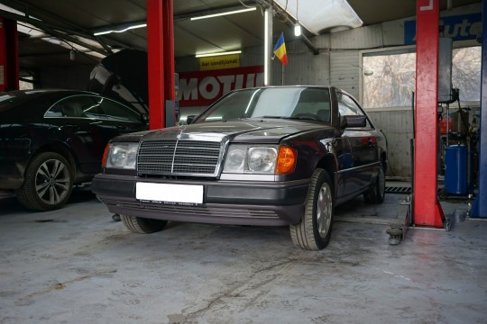 Masinistuls' 1993 Mercedes 320CE