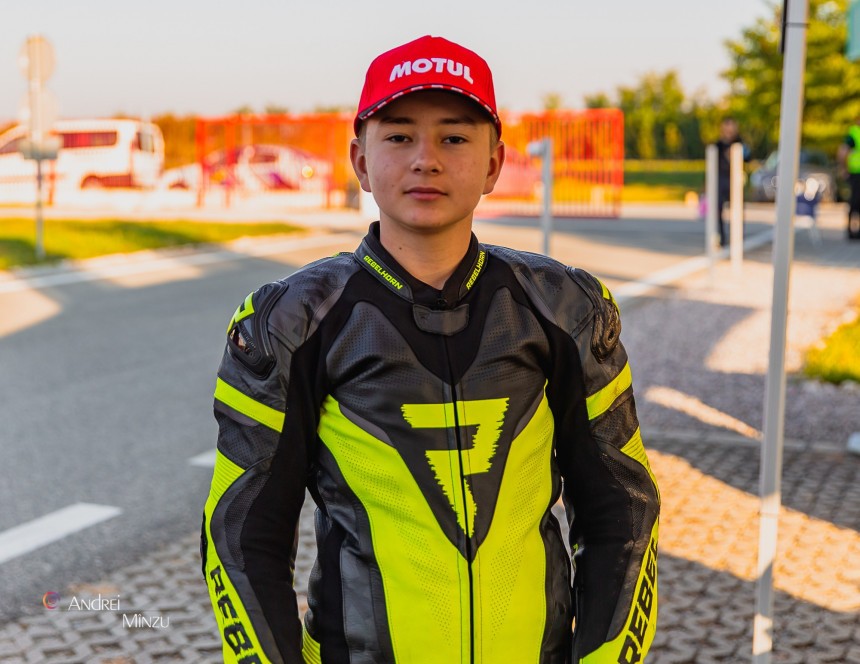14\-Year\-Old Alex Is What Most People Would Call a Wonder Kid, Enjoys Life at Over 124 MPH