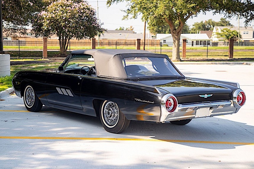 M\-code 1963 Ford Thunderbird Sports Roadster