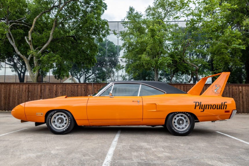 1970 Plymouth Superbird 440 with numbers\-matching engine and 727 transmission