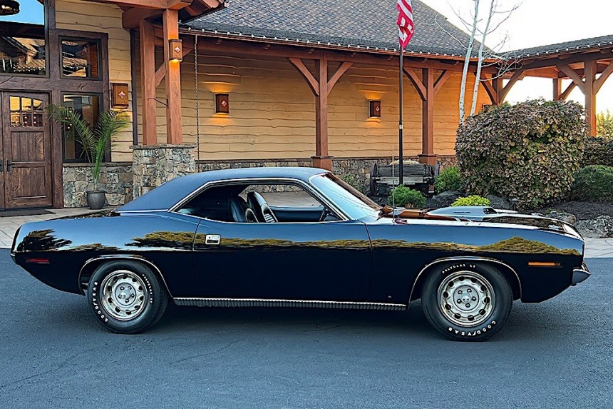 1970 Plymouth Hemi Cuda once owned by Nicolas Cage
