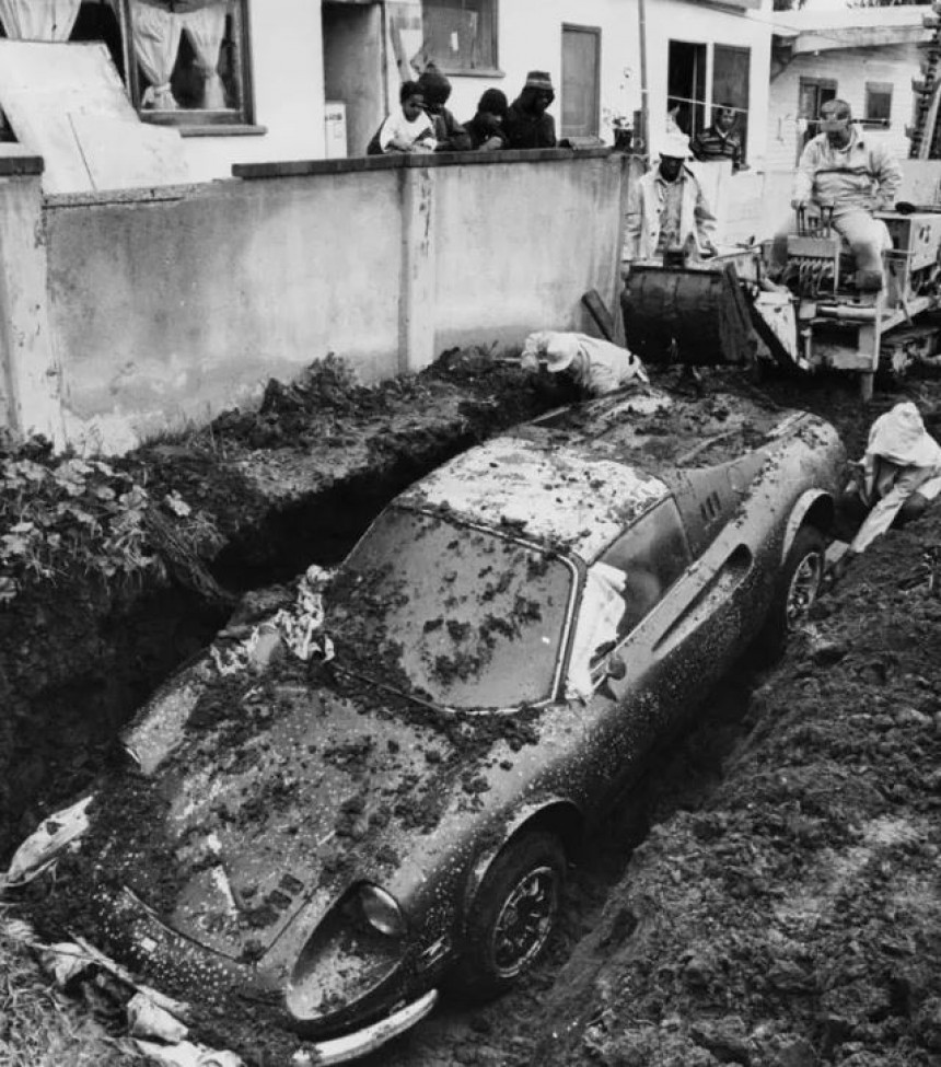 1974 Ferrari Dino 246 GTS found buried in L\.A\.