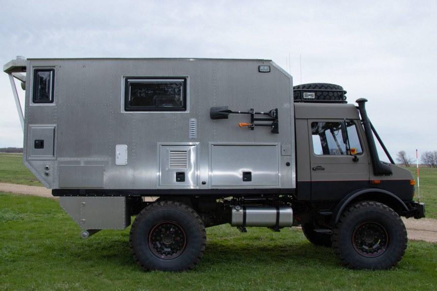 985 Mercedes\-Benz Unimog Is the Ultimate Off\-Road Camper, Won't Come Cheap at All