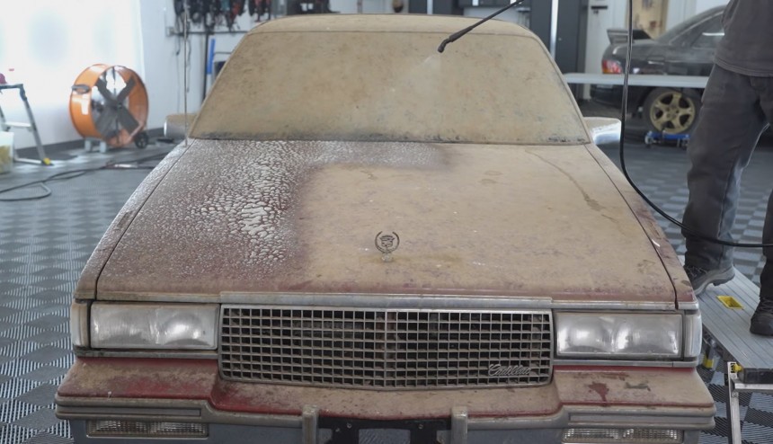1988 Cadillac DeVille was abandoned for 21 years