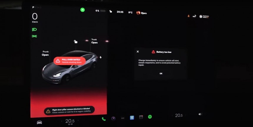 2022 Tesla Model 3 RWD Warning