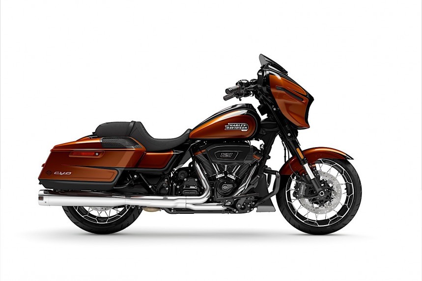 2023 Harley\-Davidson CVO Street and Road Glide