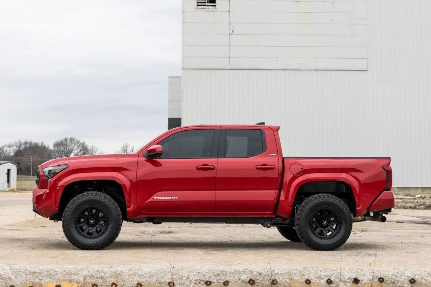 2024 Toyota Tacoma SR5 with 1\.5\-Inch leveling kit from Rough Country
