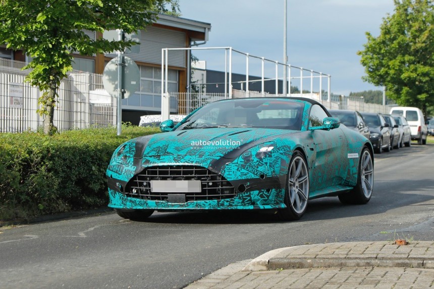 2025 Aston Martin Vantage Roadster