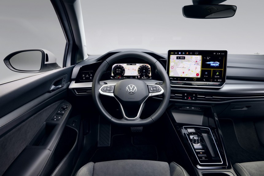 2025 VW Golf Hatch
