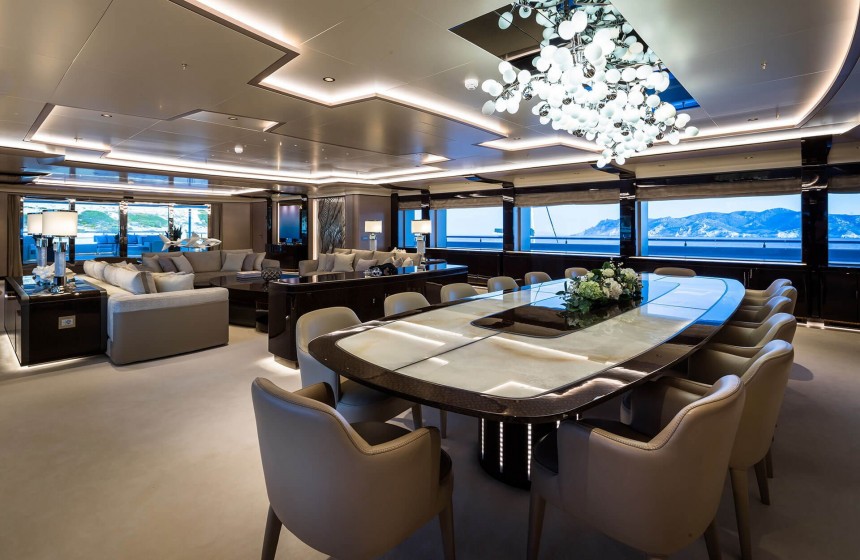 O'Pari 2 Superyacht Lounge