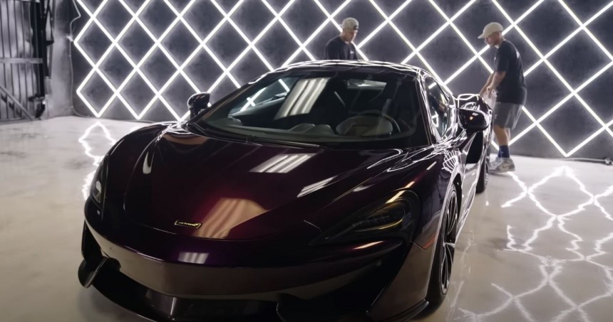 15\-year\-old influencer surprises mom with a custom wrap on the McLaren 570S he bought for her