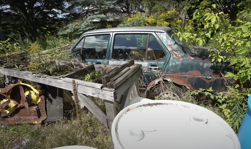 classic cars on abandoned property