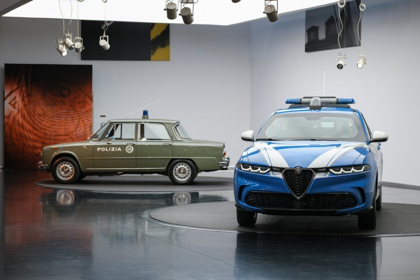 Alfa Romeo Tonale police car