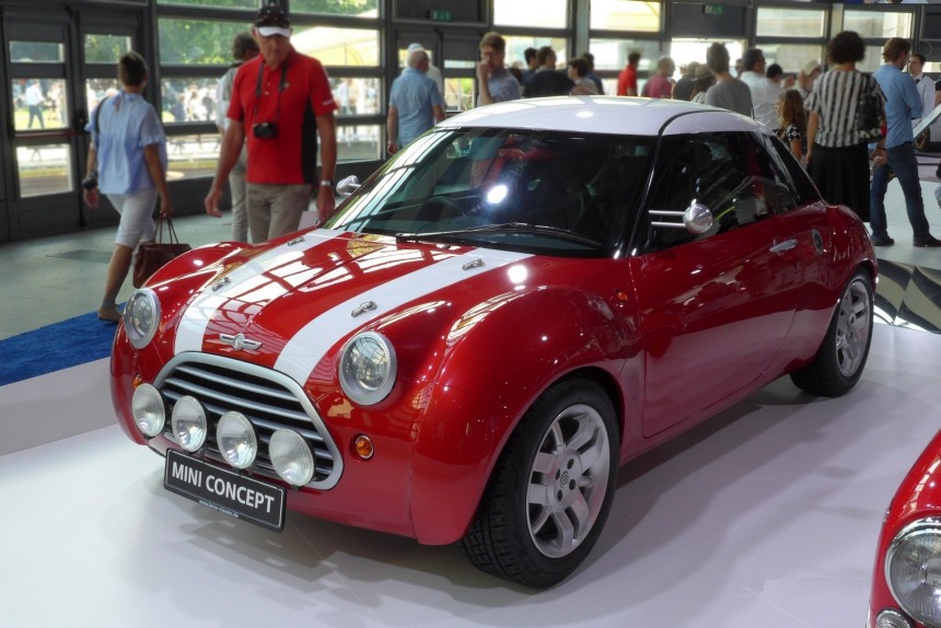 MINI ACV30, the 25\-year\-old homage\-paying concept