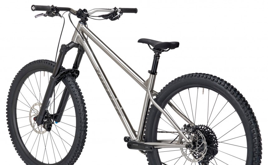 An Enduro Hardtail Made of Titanium? Scrub Is Built for the Bravest or ...