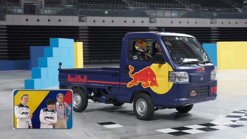 Red Bull, Alphatauri F1 drivers' Japanese off\-track adventure