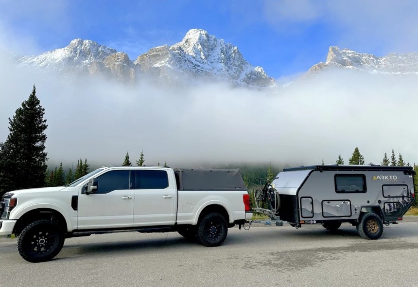 Arkto Campers G12 off\-road travel trailer