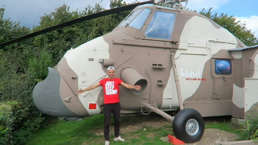 Army "Choppa" Was Turned Into Cozy Tiny Home Rental With Jaw\-Dropping OG Features