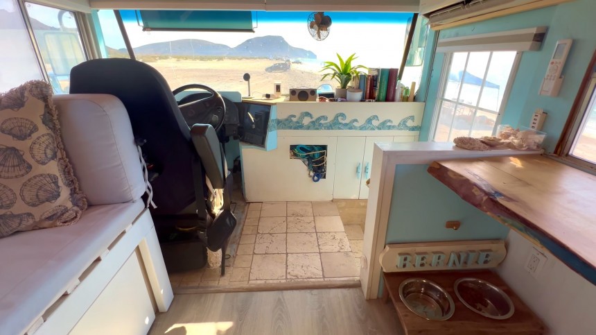 Beach\-Themed Skoolie Features a Home\-Like Living Space, It Can Go Off\-Grid for Days on End