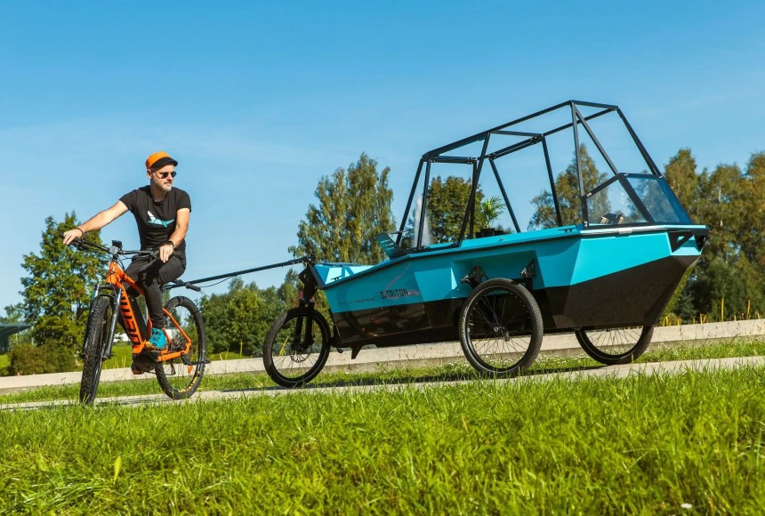 BeTriton bike\-boat\-camper hybrid