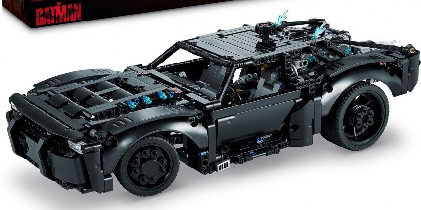 LEGO Technic “The Batman” Batmobile