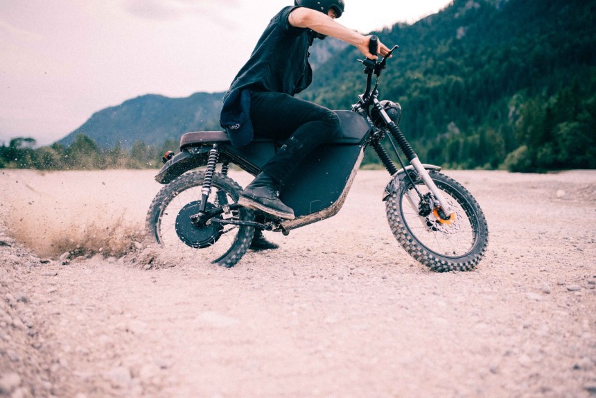 BlackTea Moped, an e\-bike that aims to make moped cool again, bring back the fun