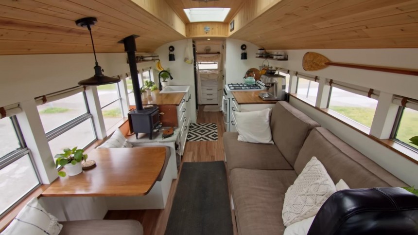 This Skoolie Is a Gorgeously Designed Tiny Home on Wheels Fully Equipped for Mobile Living