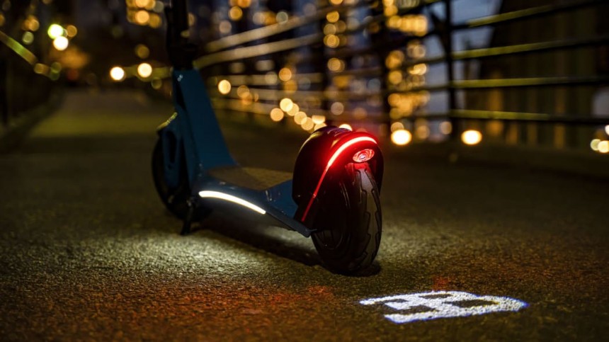 Bytech for Bugatti e\-scooter makes surprise debut at CES 2022