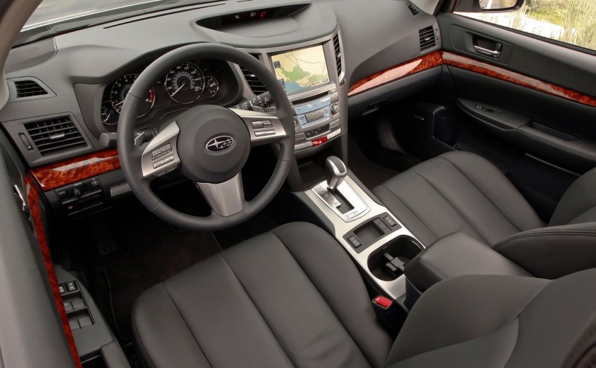 2010\-2014 Subaru Outback 3\.6R Interior
