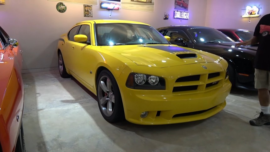 Mopar Heaven \- Five Charger R/Ts, Two Superbirds, Two Challengers, and a new 26\-year\-old Viper GTS