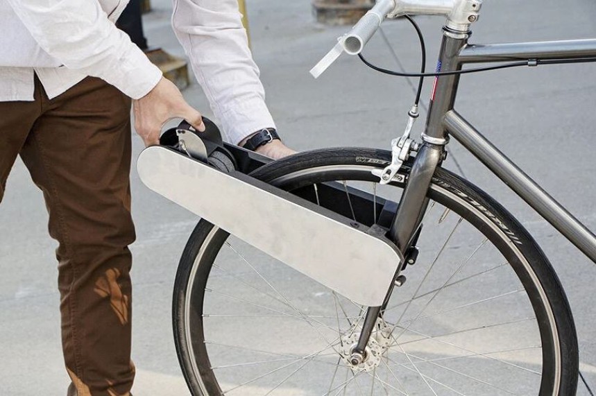 CLIP Bike conversion kit turns any hybrid or urban bike into an e\-bike