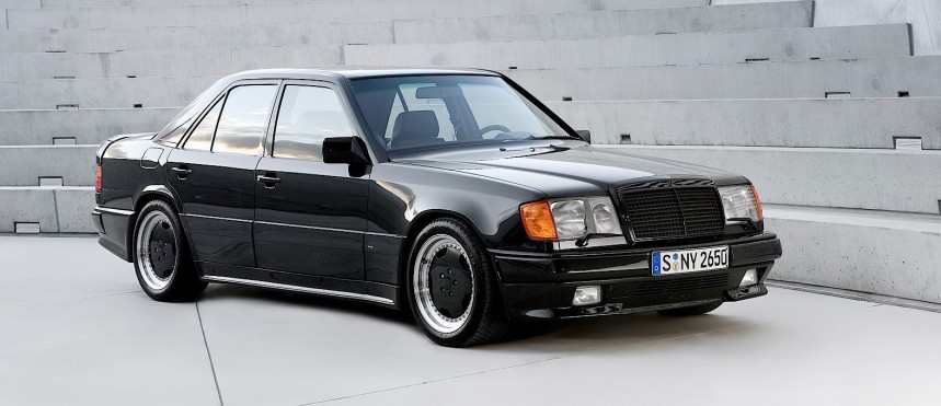 1988 Mercedes\-Benz 300 E 6\.0 AMG