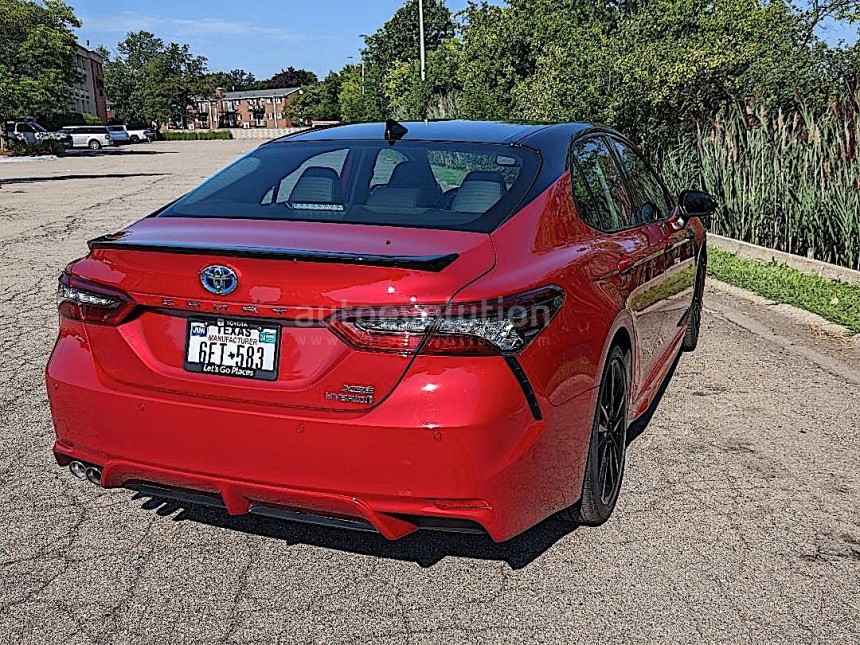 We drove this 2022 Toyota Camry XSE Hybrid