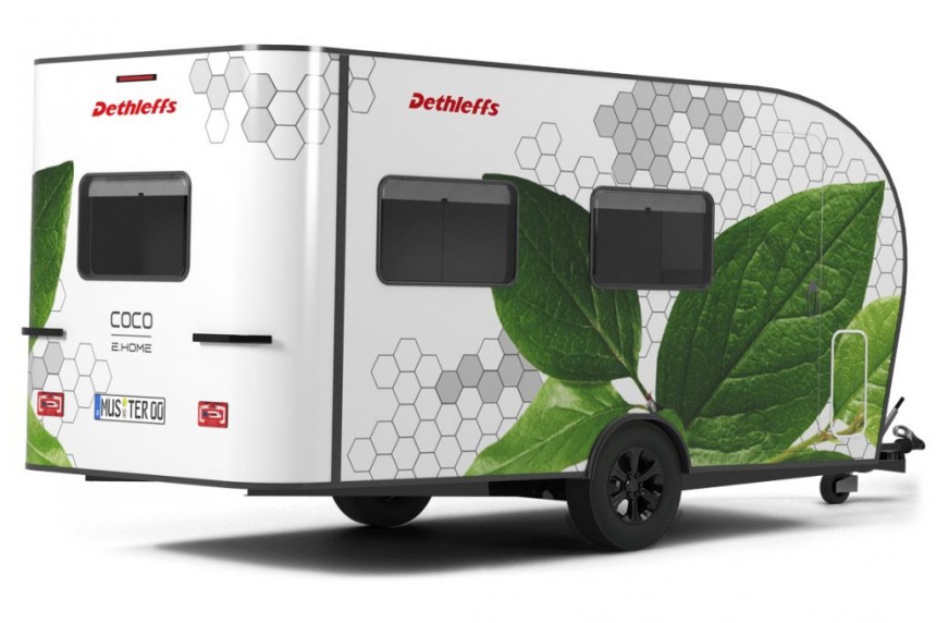 World's first e\-caravan, the e\.home Coco from Dethleff that can tow and park itself